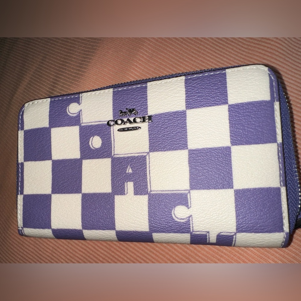 Medium Id Zip Wallet With Checkerboard Print - Picture 15 of 15